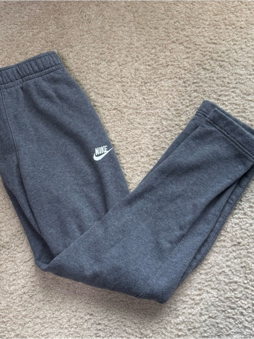 Nike Charcoal Gray Men's Fleece Joggers with White Swoosh